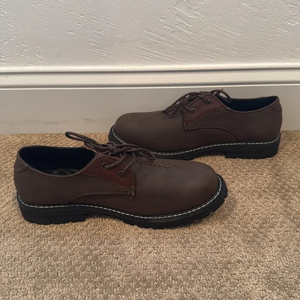 NIB‎ COSIDRAM Lace Up Oxford Business Casual Shoe - Size: 8